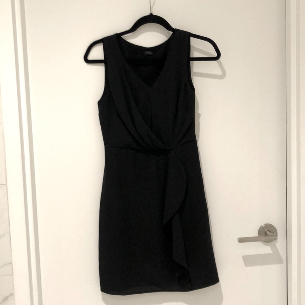 Black business dress from Tokito City